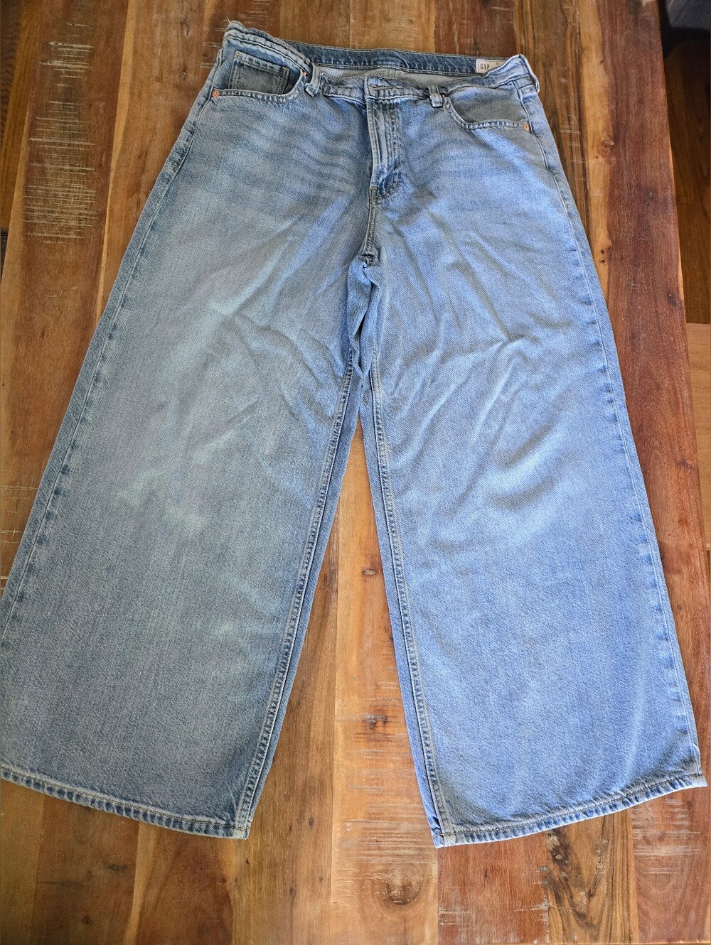 Gap Midrise Ultrasoft Baggy Jeans (Light Indigo Wash)